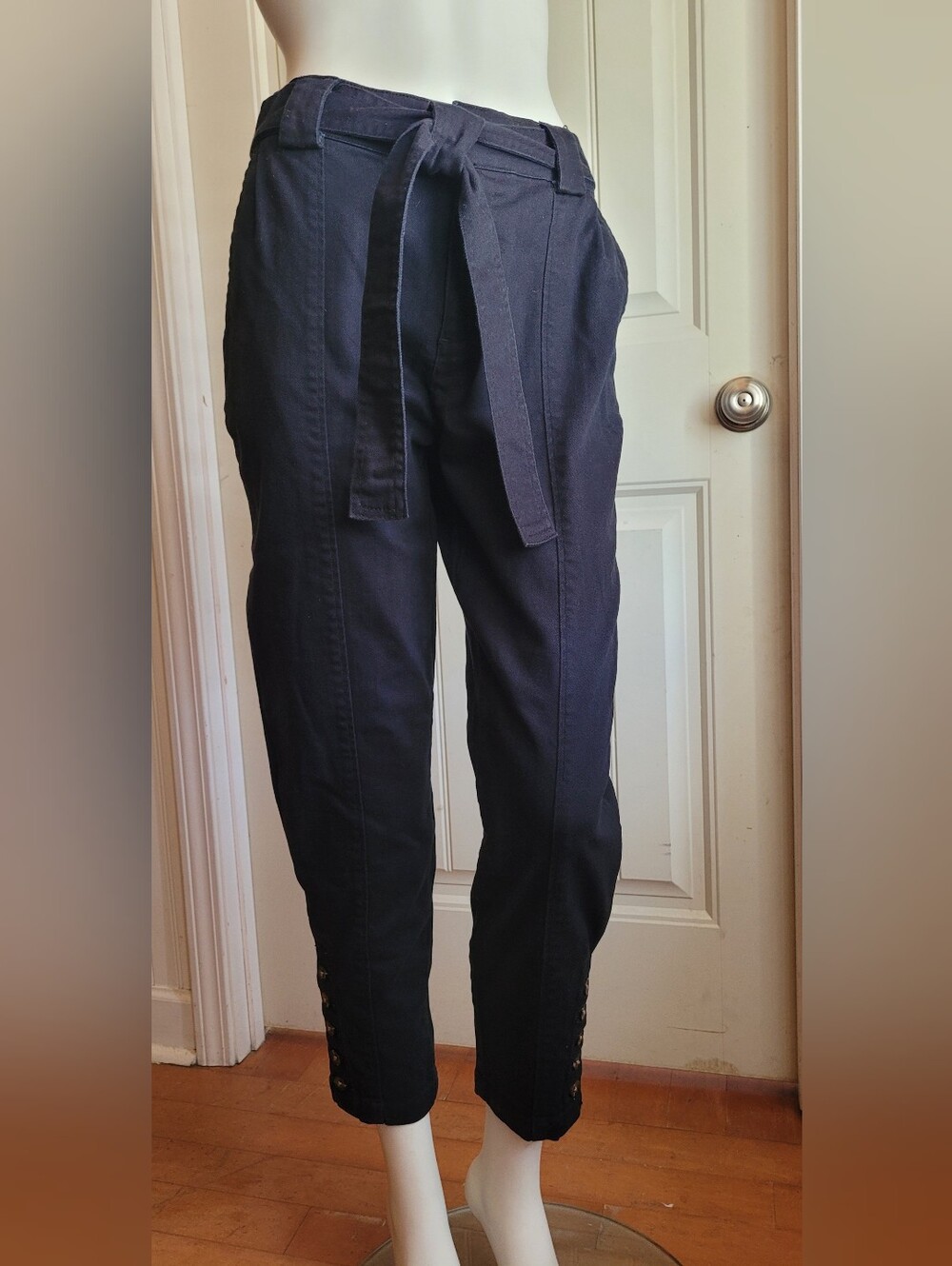 Who What Wear Black Tie-Waist Cropped Capri Pants 4